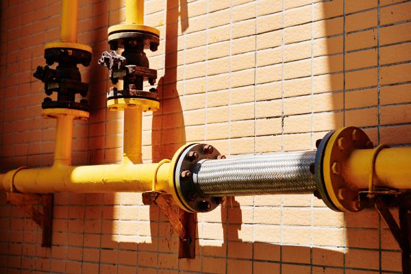 Cost of Natural Gas Line Service in Valencia